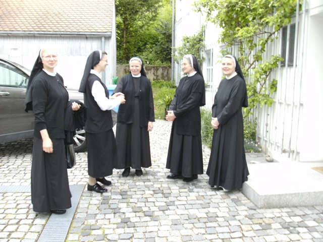 Vrhovna predstojnica kanonski pohodila naše sestre u Njemačkoj