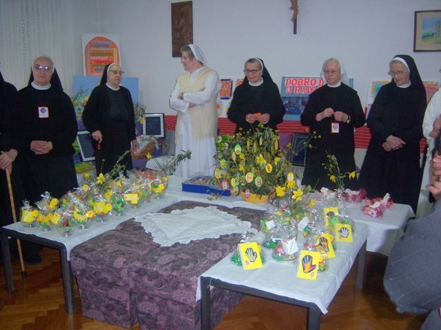 U susret Uskrsu – izložba prigodnih radova sestara u Kloštru Ivaniću