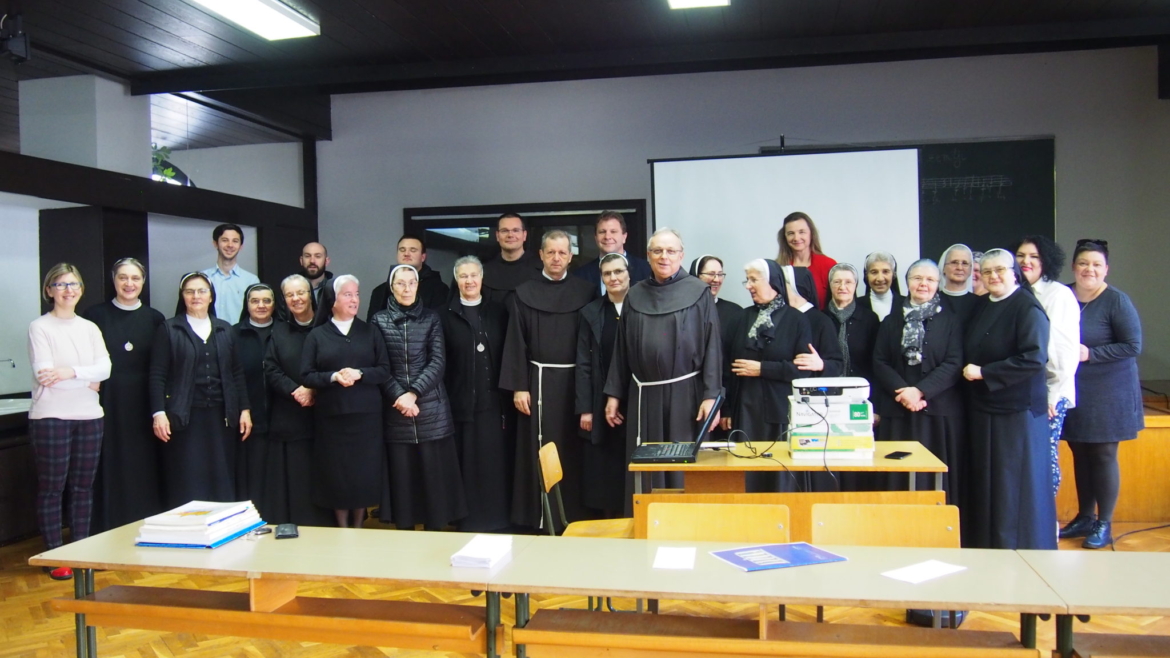 Split: Održan seminar za zborovođe Zlatne harfe