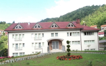Samostan Preobraženja Gospodinova i “Mala škola” u Varešu