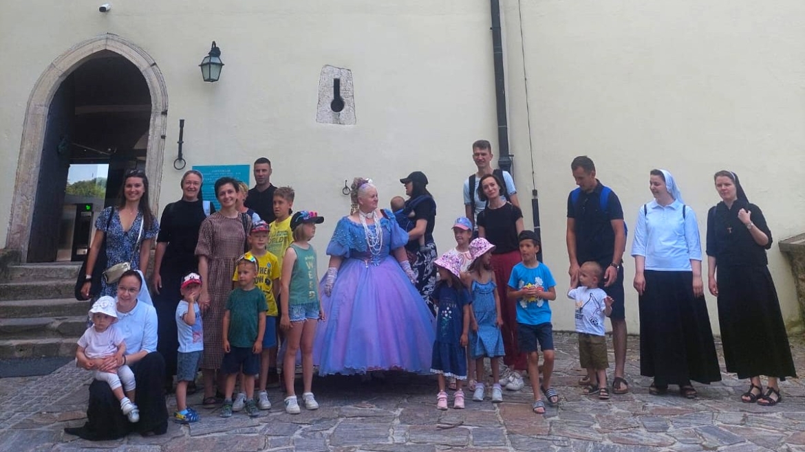 Izlet mladih mama i sestara u Trakošćan